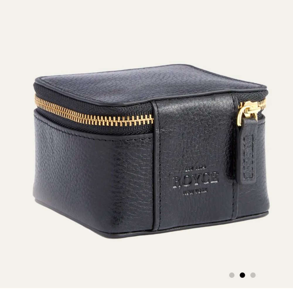 Authentic ROYCE NEW YORK Travel Jewelry Trinket Case (retail $125) Navy
